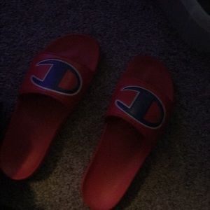 Size12 champion slides
